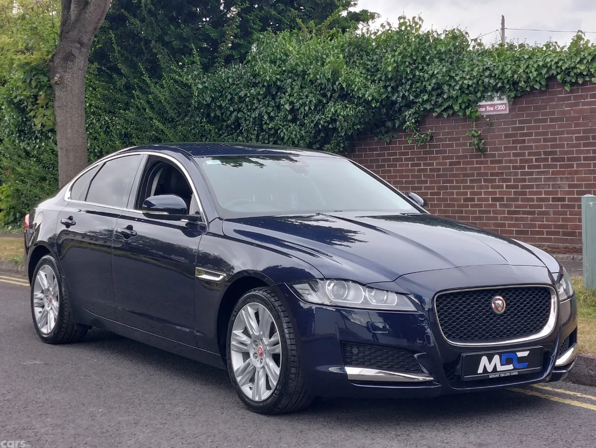 Jaguar XF Saloon, Diesel, 2015, Blue
