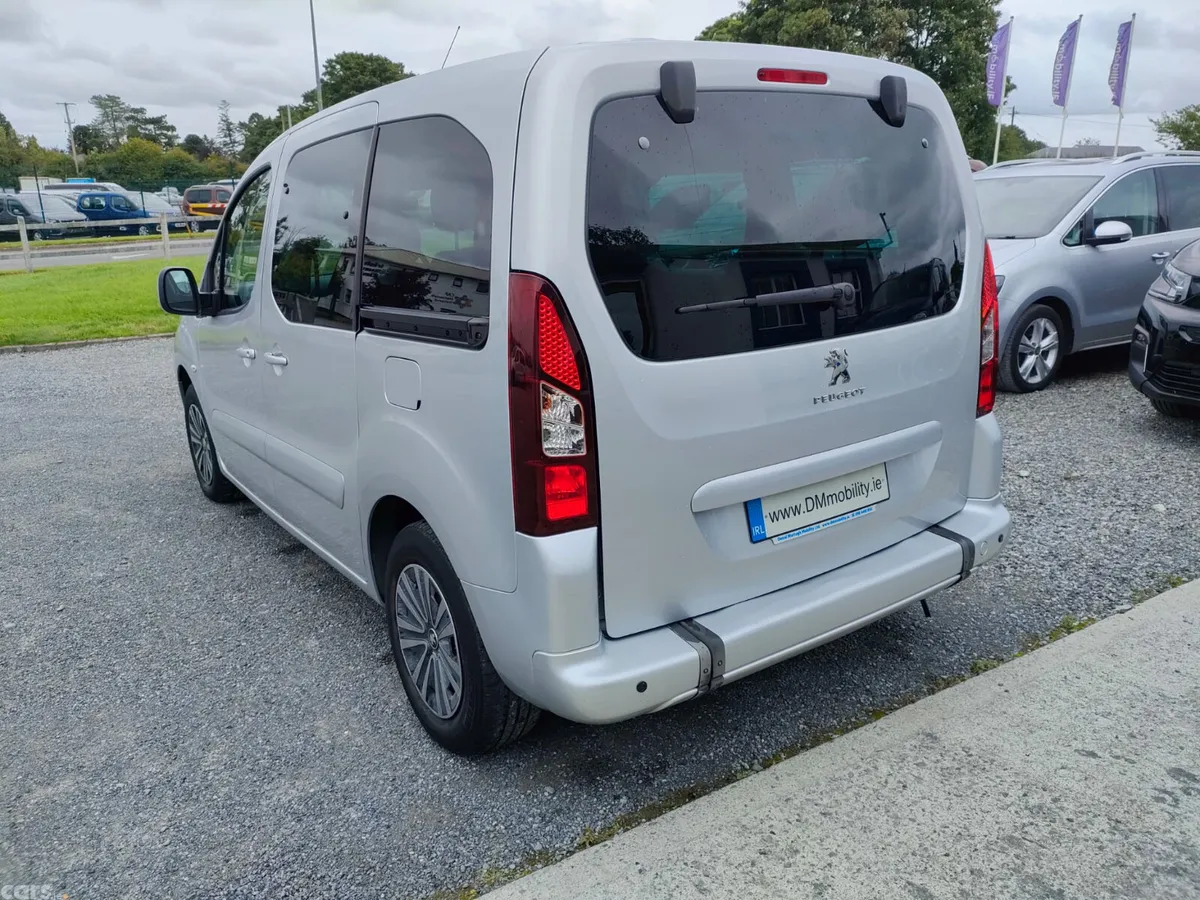 Peugeot Partner MPV, Diesel, 2018, Silver