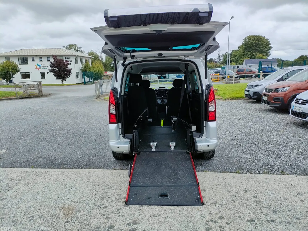 Peugeot Partner MPV, Diesel, 2018, Silver