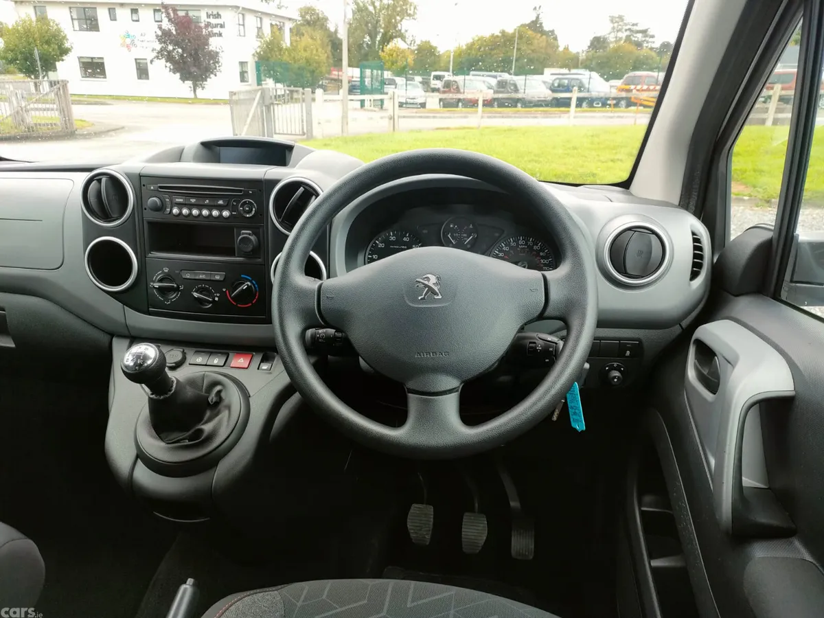 Peugeot Partner MPV, Diesel, 2018, Silver