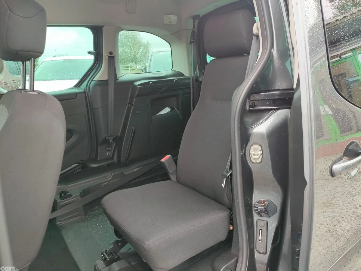 Peugeot Partner MPV, Diesel, 2019, Grey