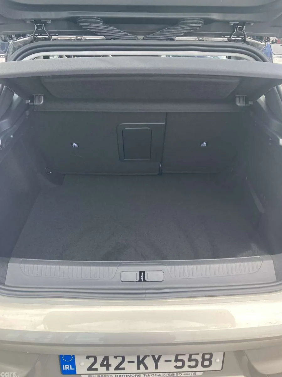 DS Automobiles DS 4 MPV, Petrol, 2024, Grey
