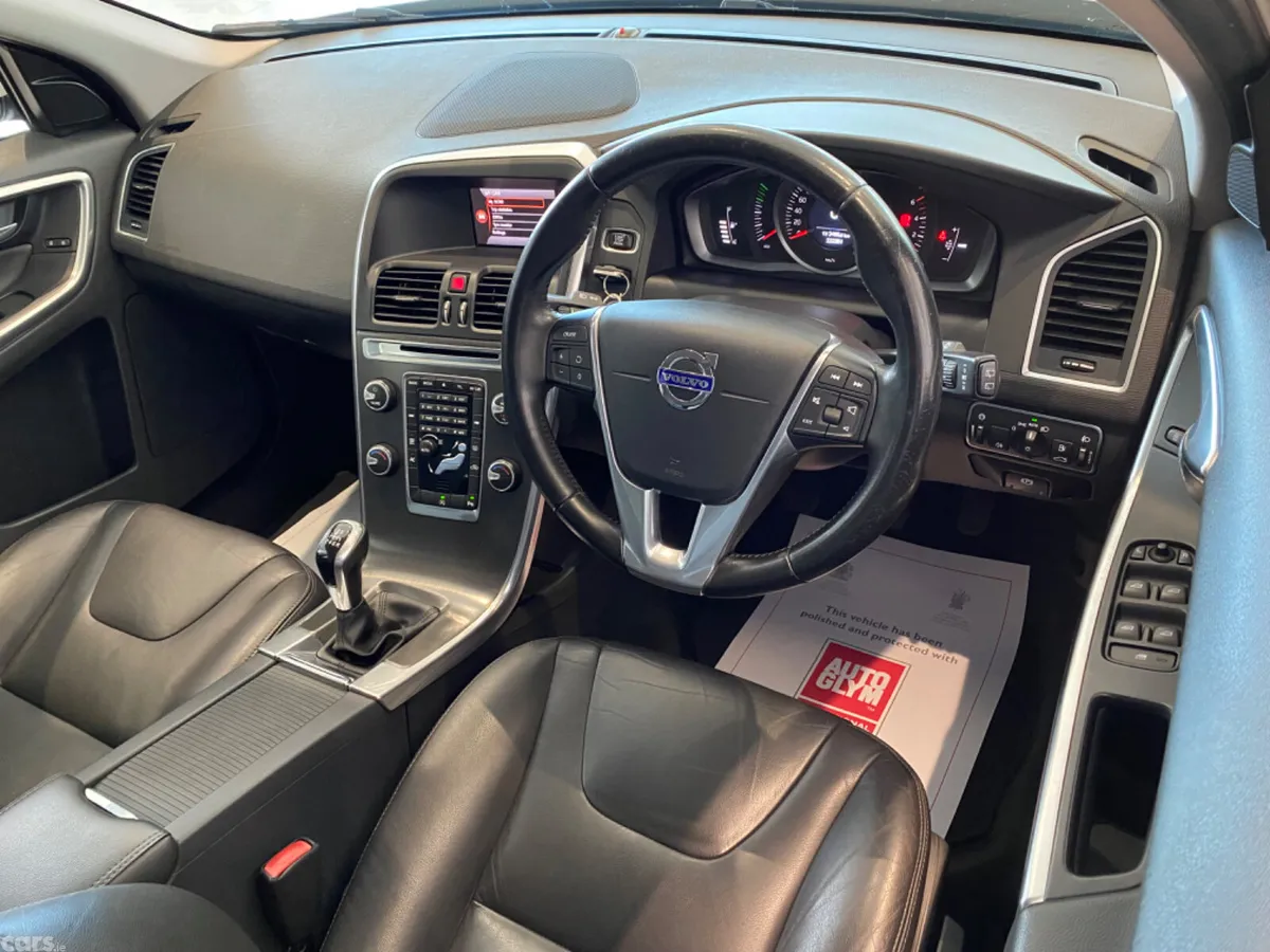 Volvo XC60 SUV, Diesel, 2016, White