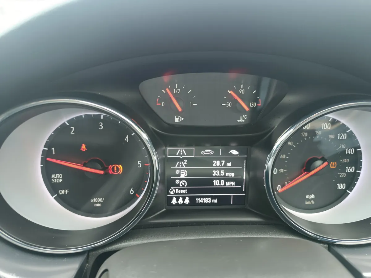 Vauxhall Astra Hatchback, Diesel, 2017, Silver