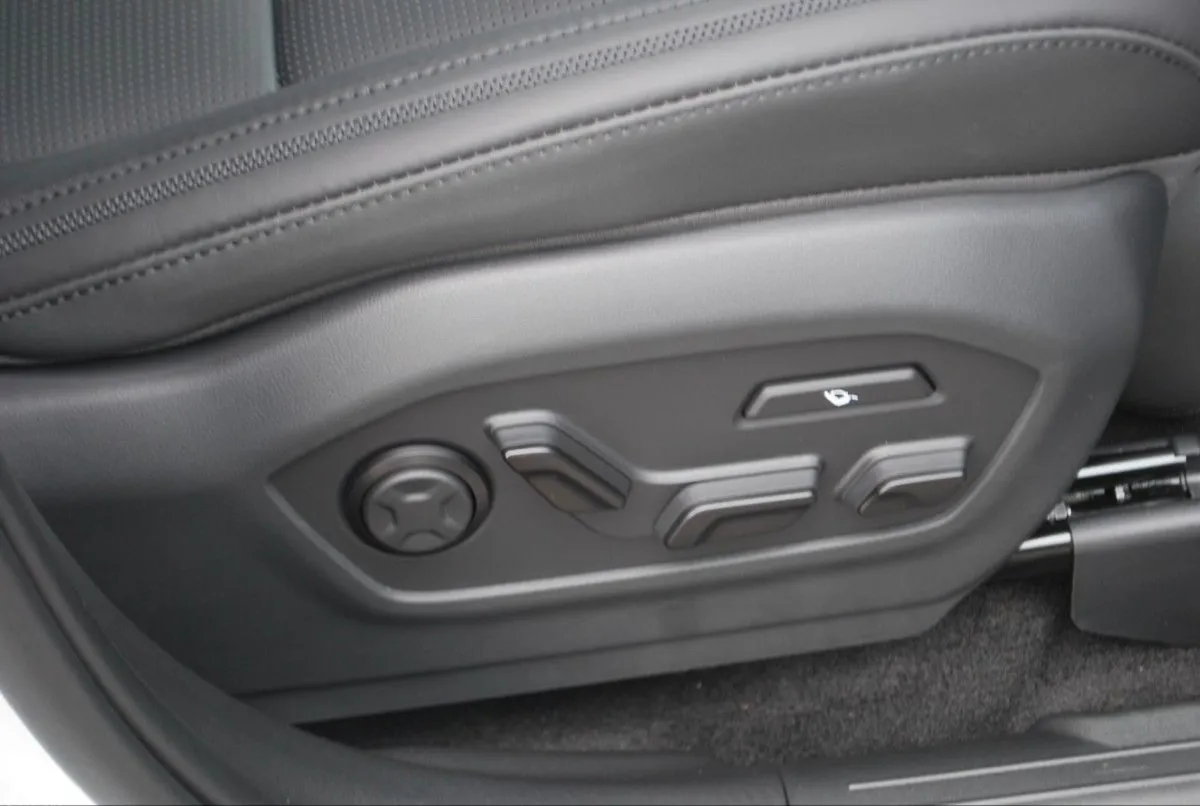 Hyundai Santa Fe SUV, Petrol Plug-in Hybrid, 2026, Grey