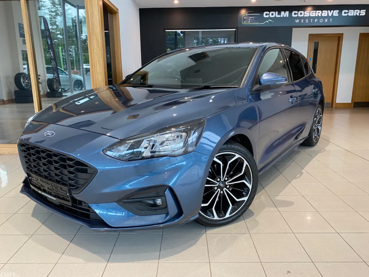 Ford Focus Hatchback, Diesel, 2021, Blue