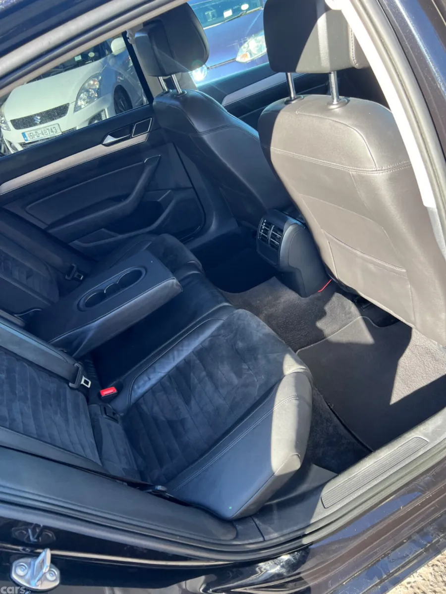 Volkswagen Passat Saloon, Diesel, 2015, Black