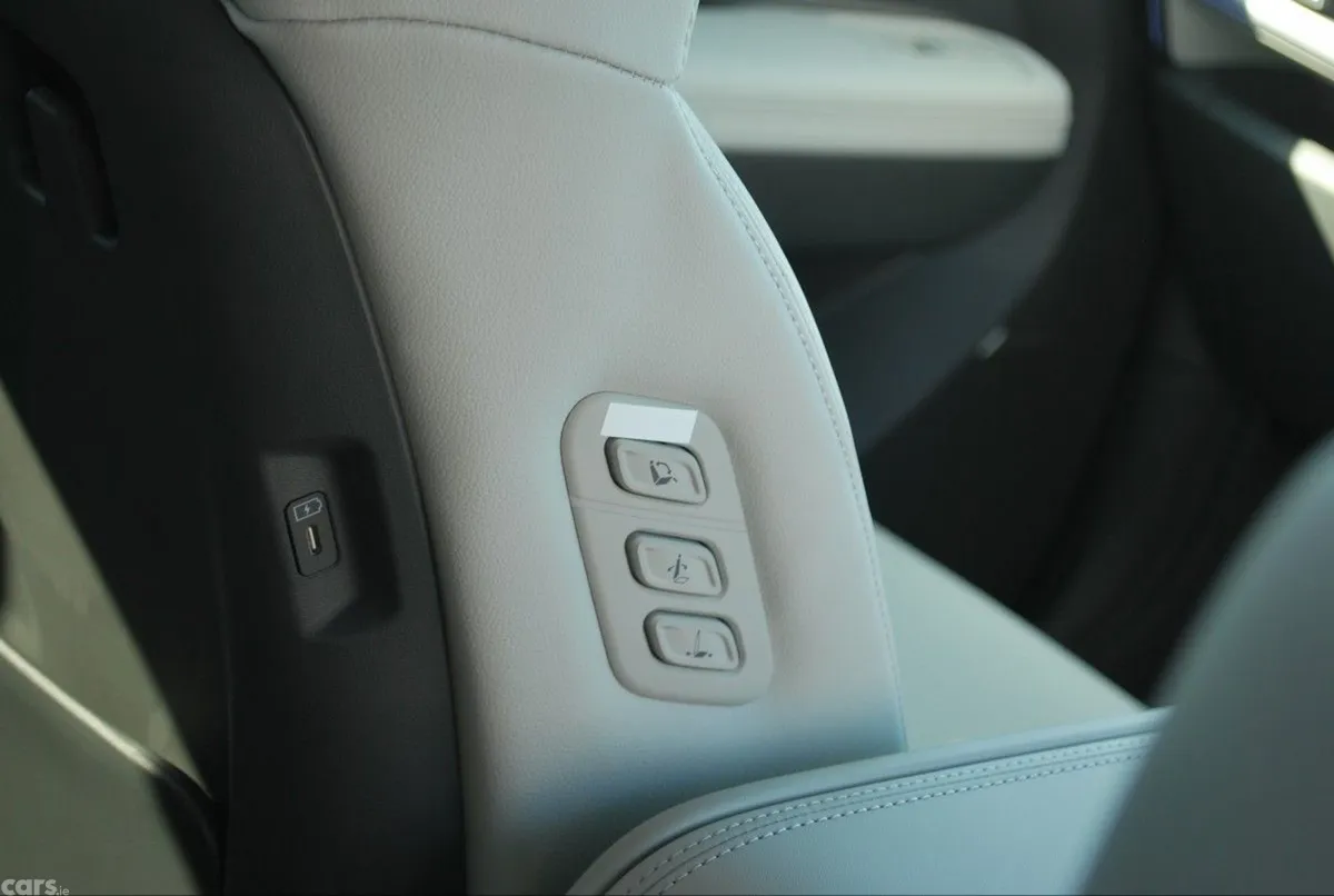 Hyundai Santa Fe SUV, Petrol Plug-in Hybrid, 2026, Blue