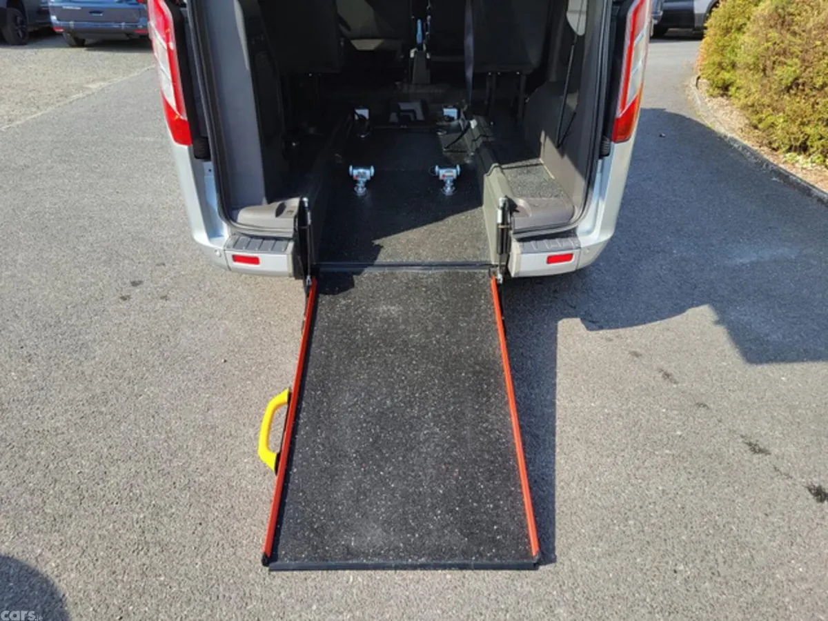 Ford Tourneo Custom MPV, Diesel, 2017, Silver