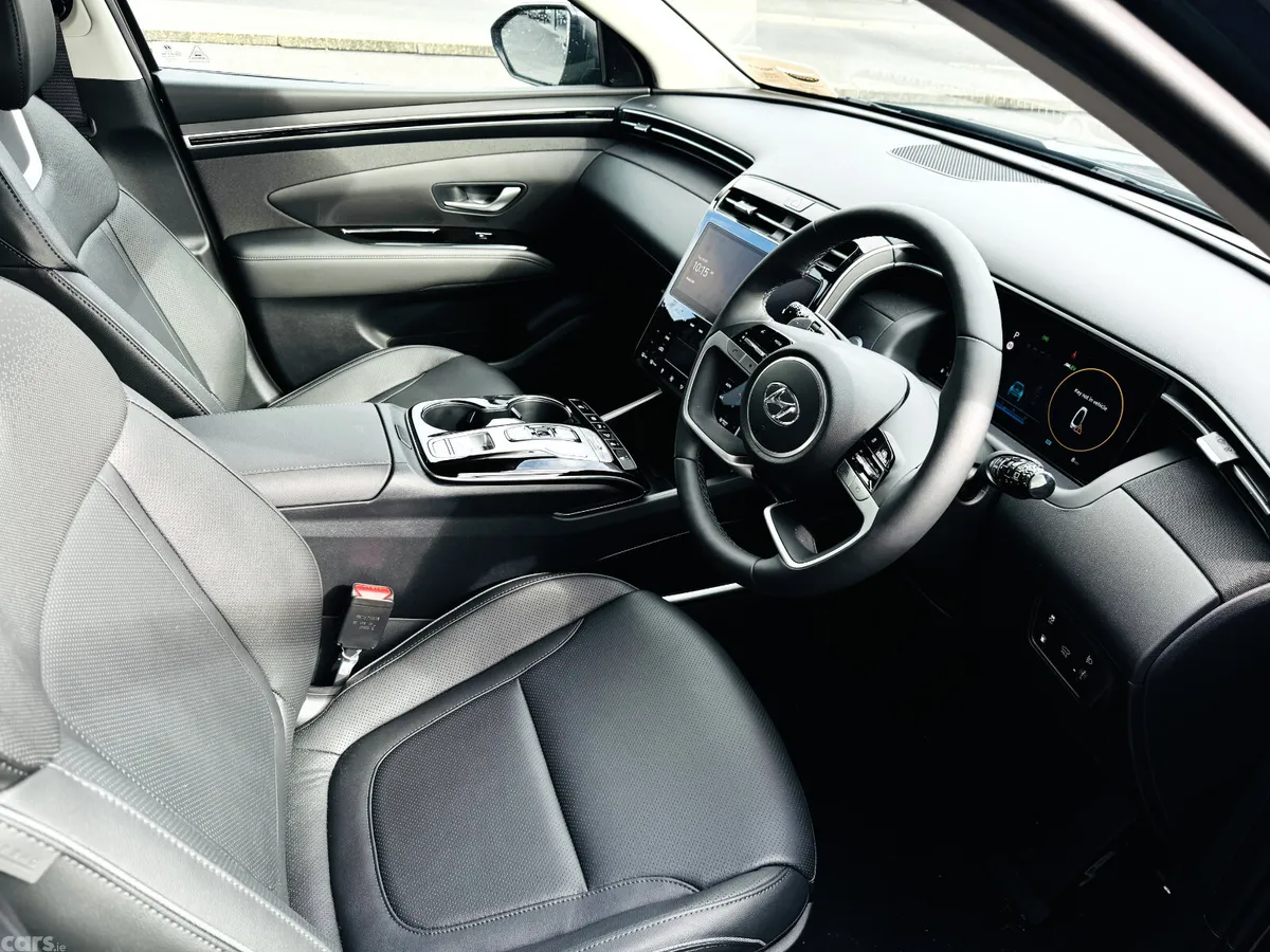 Hyundai Tucson SUV, Petrol Plug-in Hybrid, 2024, Blue