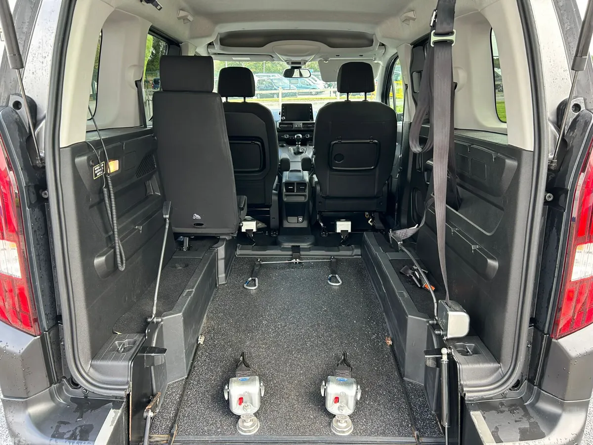 Peugeot Rifter MPV, Diesel, 2021, Grey