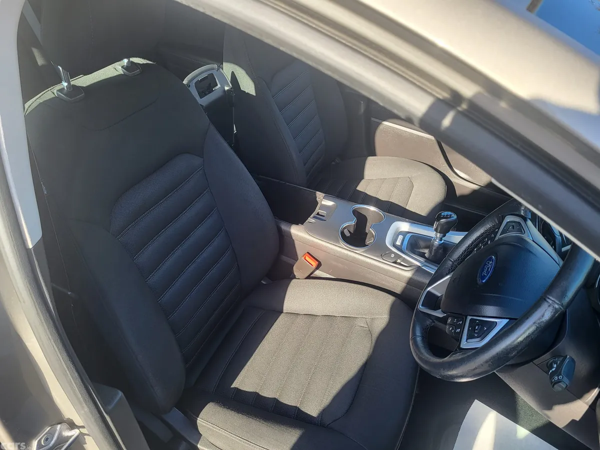 Ford Mondeo Hatchback, Diesel, 2018, Grey