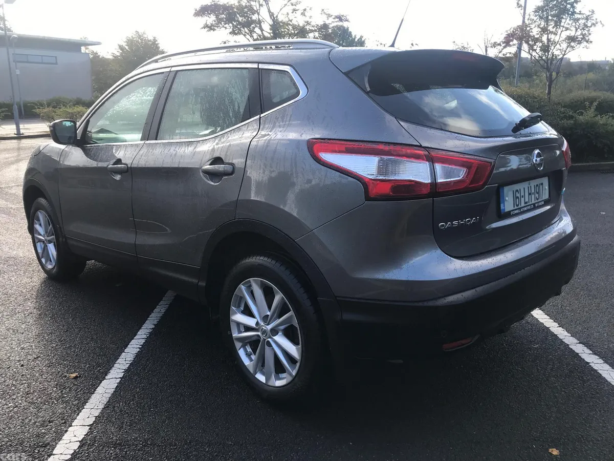 Nissan Qashqai Hatchback, Diesel, 2016, Grey