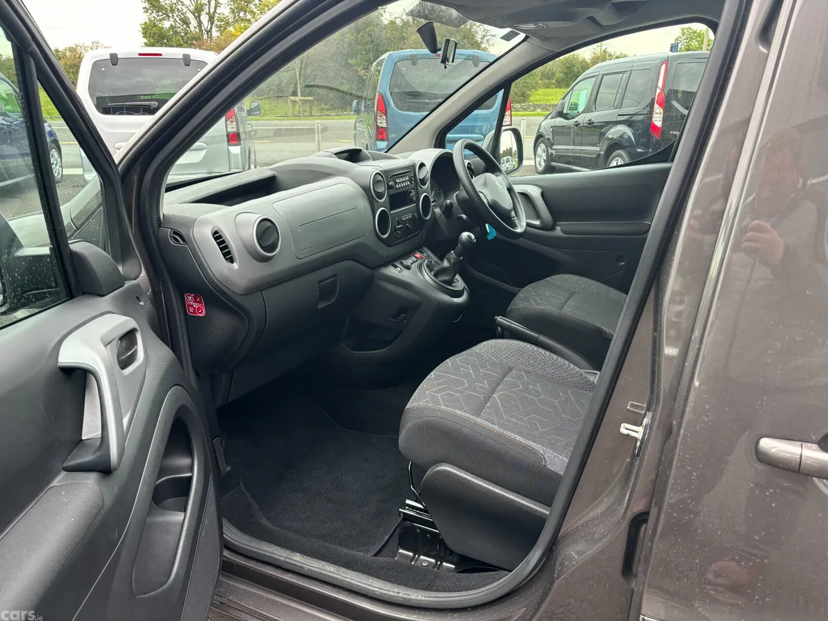 Peugeot Partner MPV, Diesel, 2018, Grey