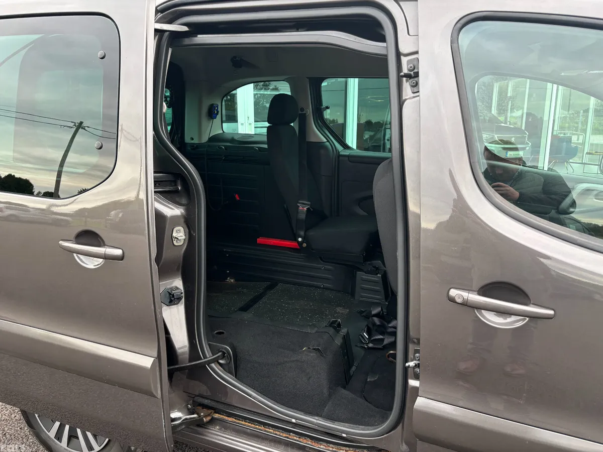 Peugeot Partner MPV, Diesel, 2018, Grey