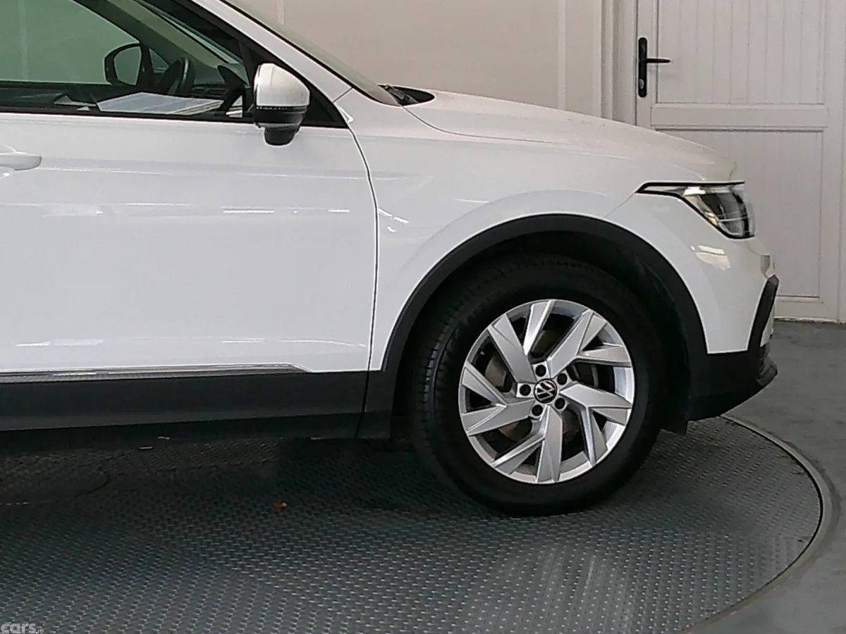 Volkswagen Tiguan SUV, Diesel, 2023, White