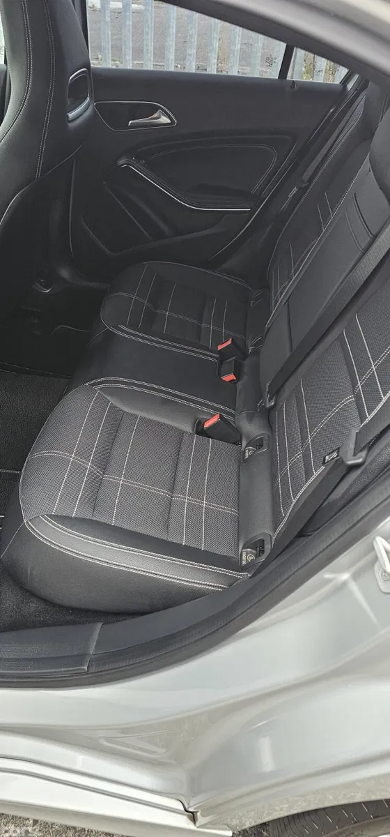 Mercedes-Benz A-Class Hatchback, Petrol, 2015, Silver