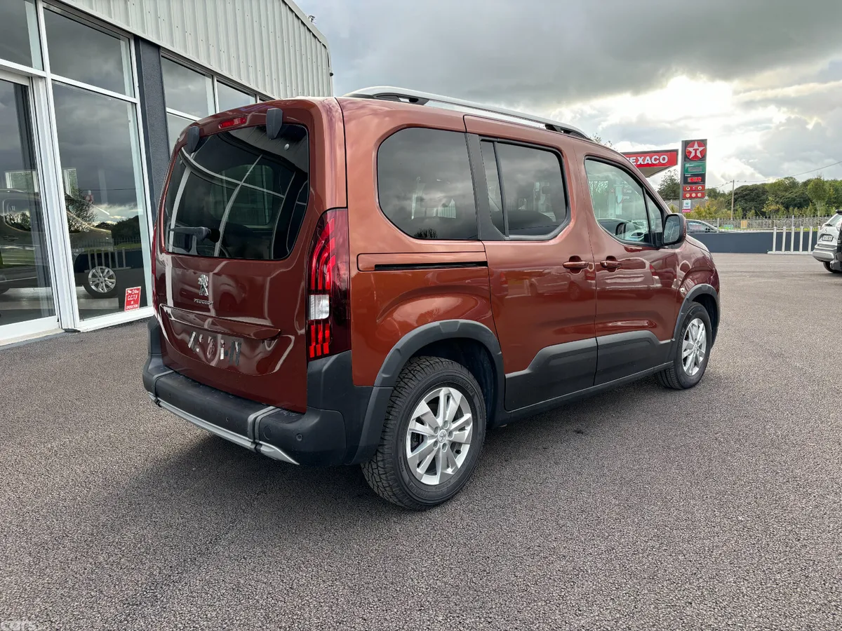 Peugeot Rifter MPV, Diesel, 2019, Gold