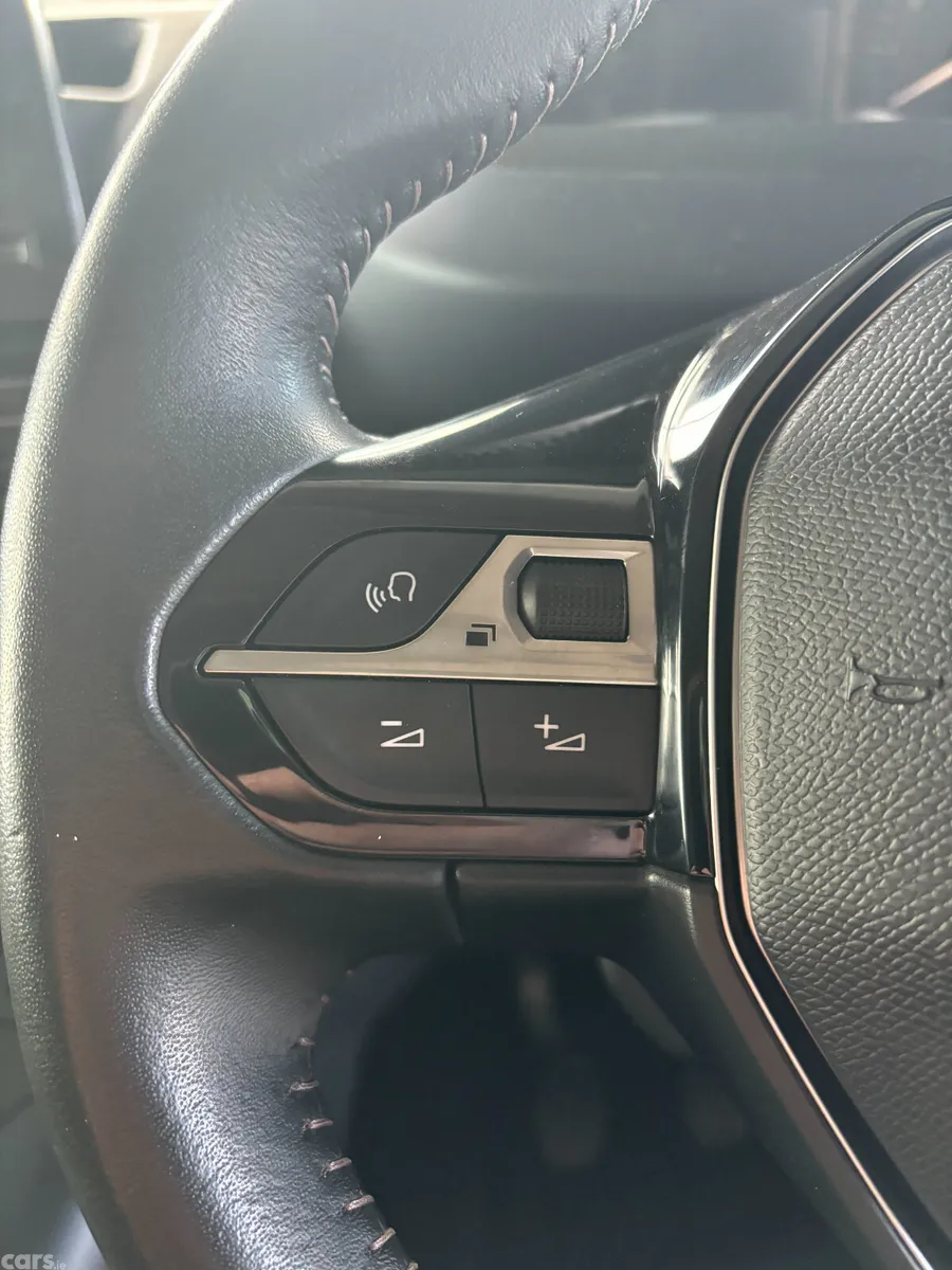 Peugeot Rifter MPV, Diesel, 2019, Gold