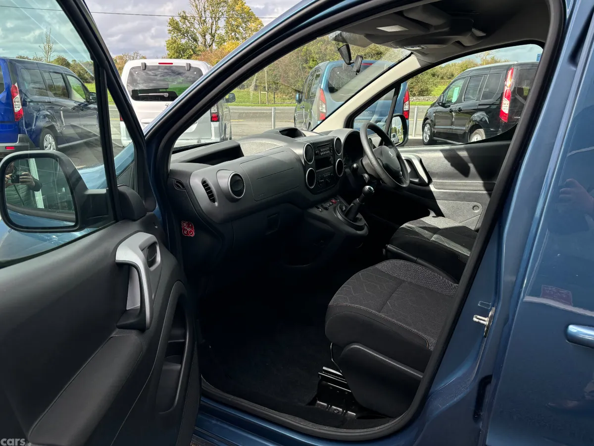 Peugeot Partner MPV, Diesel, 2018, Blue