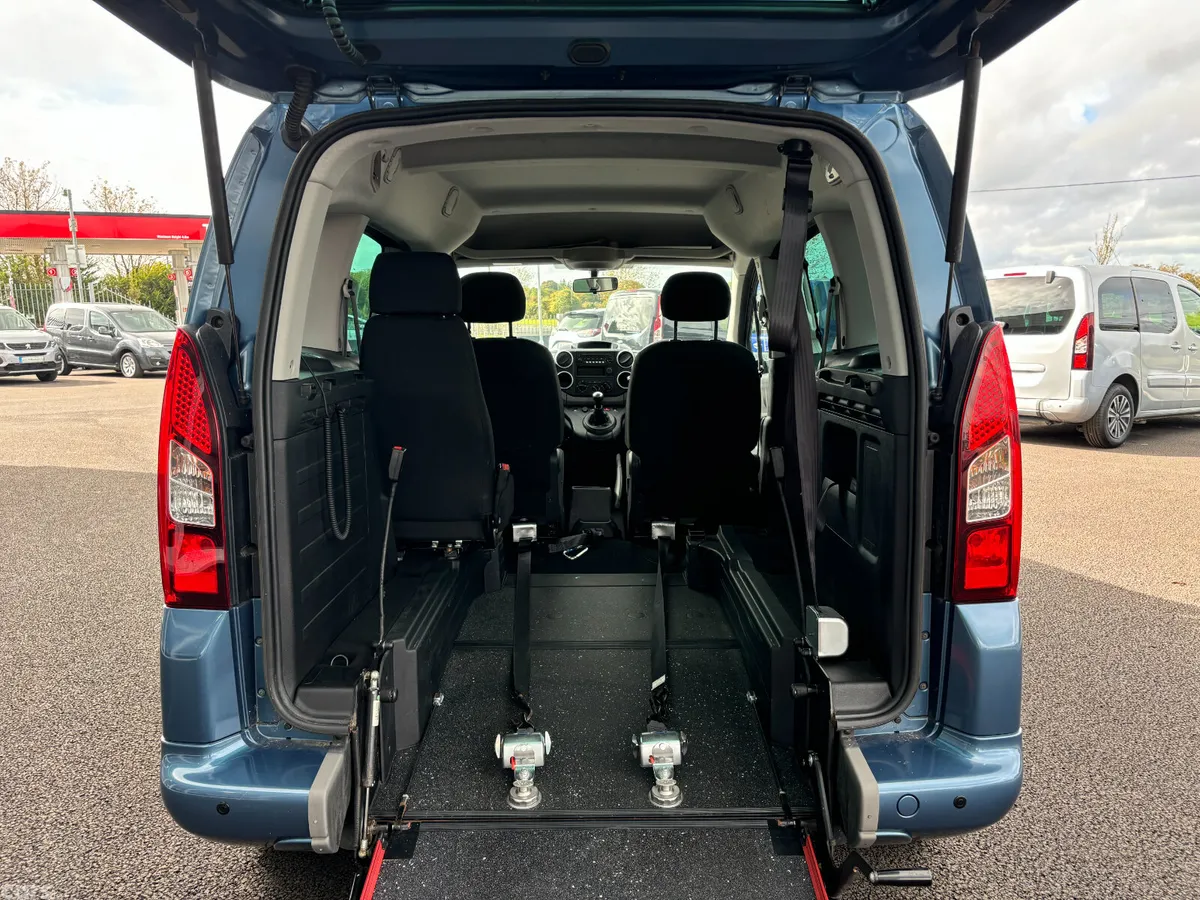 Peugeot Partner MPV, Diesel, 2018, Blue