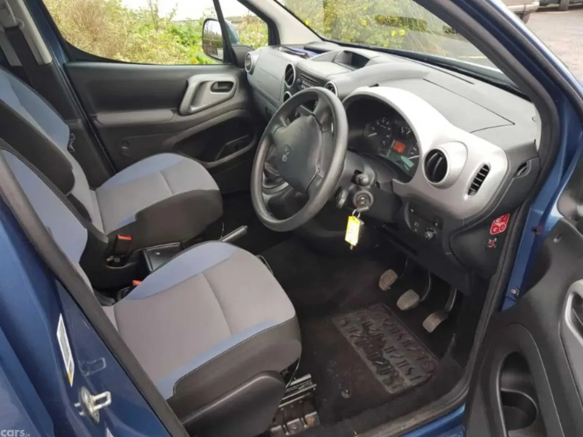 Peugeot Partner MPV, Diesel, 2016, Blue