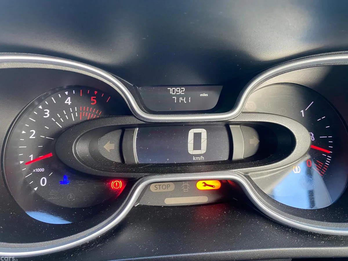 Renault Trafic MPV, Diesel, 2021, Silver