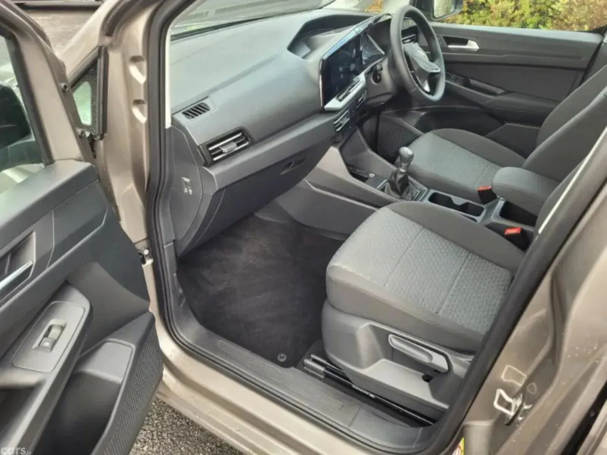 Ford Tourneo Connect MPV, Diesel, 2026, Silver