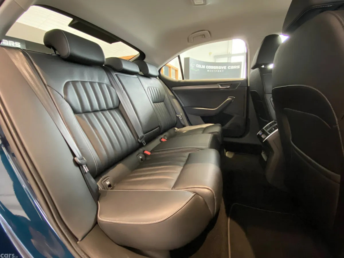 Skoda Superb Saloon, Diesel, 2022, Blue
