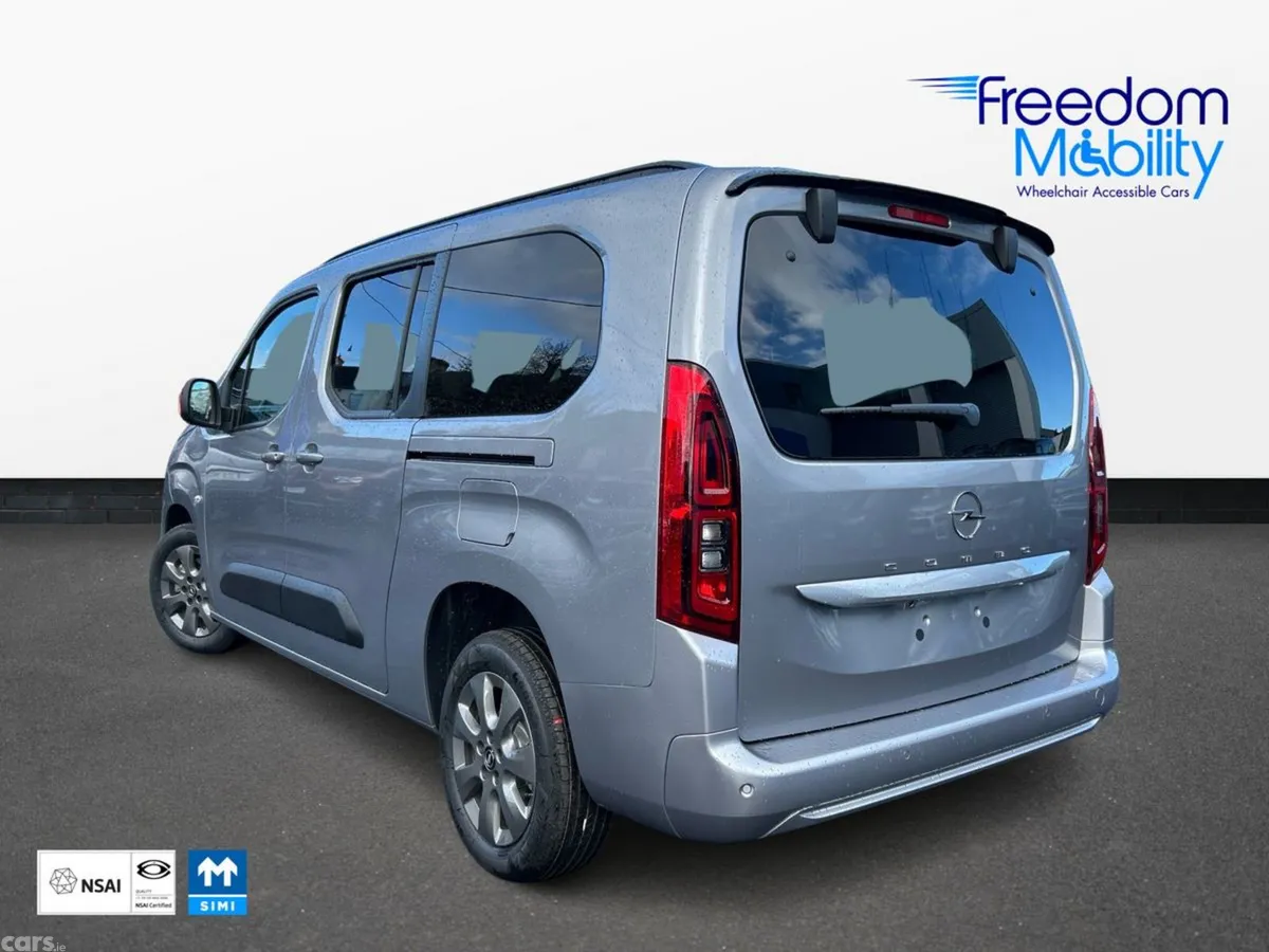 Opel Combo Wheelchair Accessible, Diesel, 2025, Green