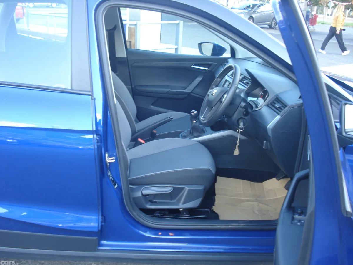 SEAT Arona SUV, Diesel, 2020, Blue