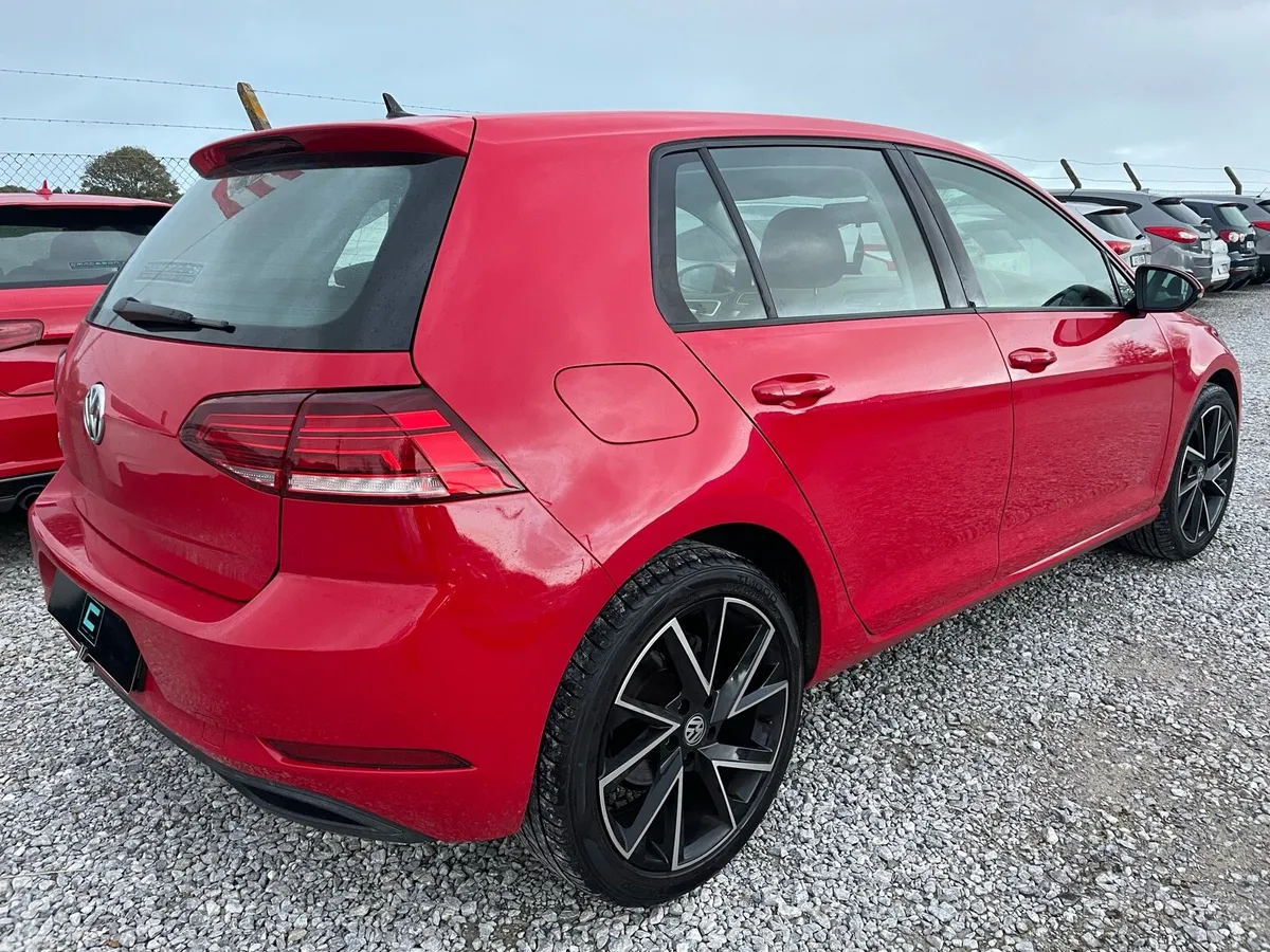 Volkswagen Golf Hatchback, Petrol, 2018, Red