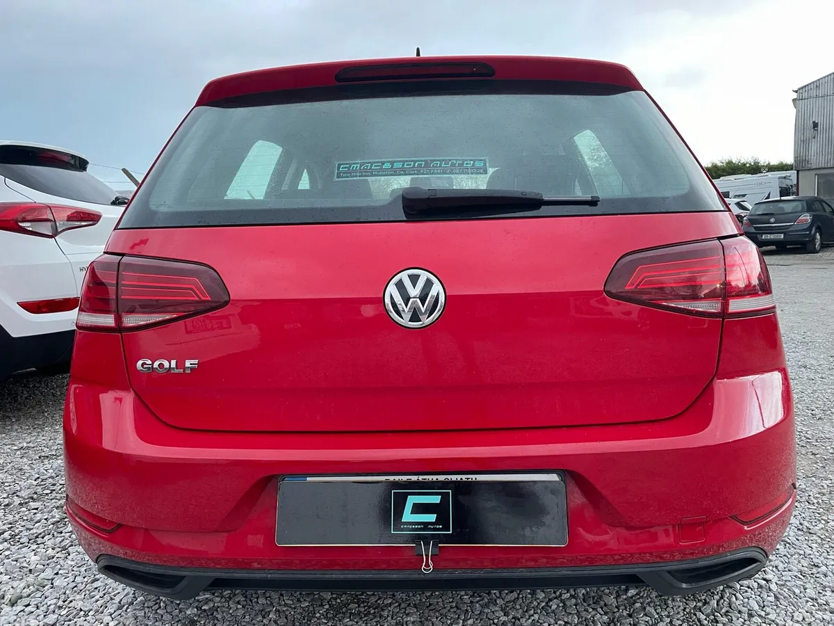 Volkswagen Golf Hatchback, Petrol, 2018, Red