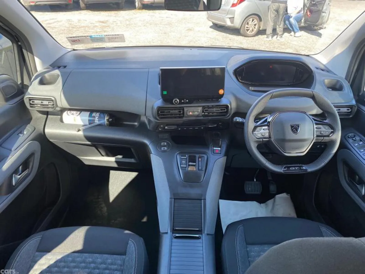 Peugeot Rifter MPV, Diesel, 2026, Black