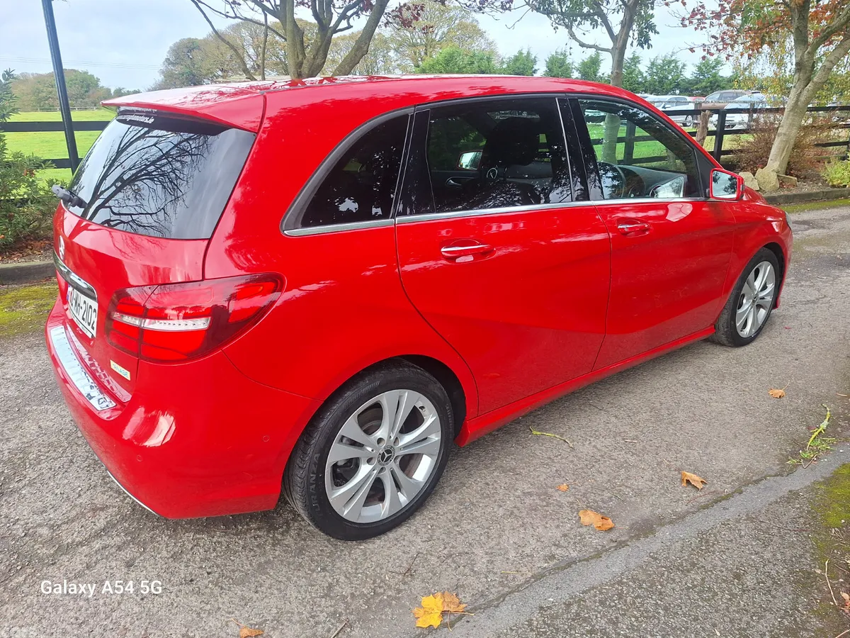 Mercedes-Benz B-Class Hatchback, Petrol, 2018, Red