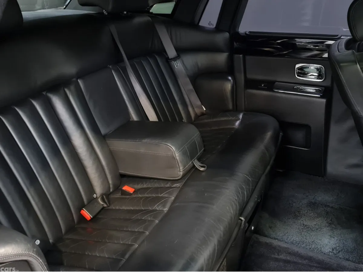 Rolls-Royce Phantom Saloon, Petrol, 2007, Black