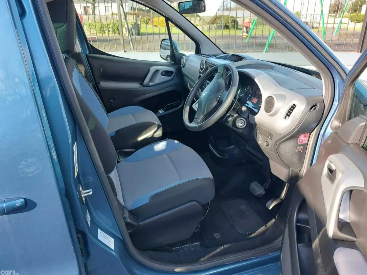 Peugeot Partner Tepee MPV, Diesel, 2018, Blue