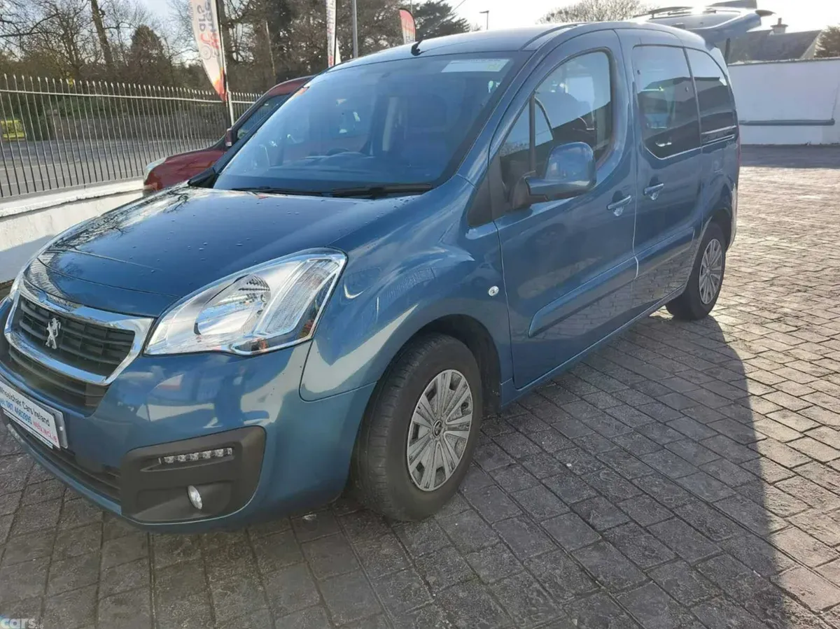 Peugeot Partner Tepee MPV, Diesel, 2018, Blue