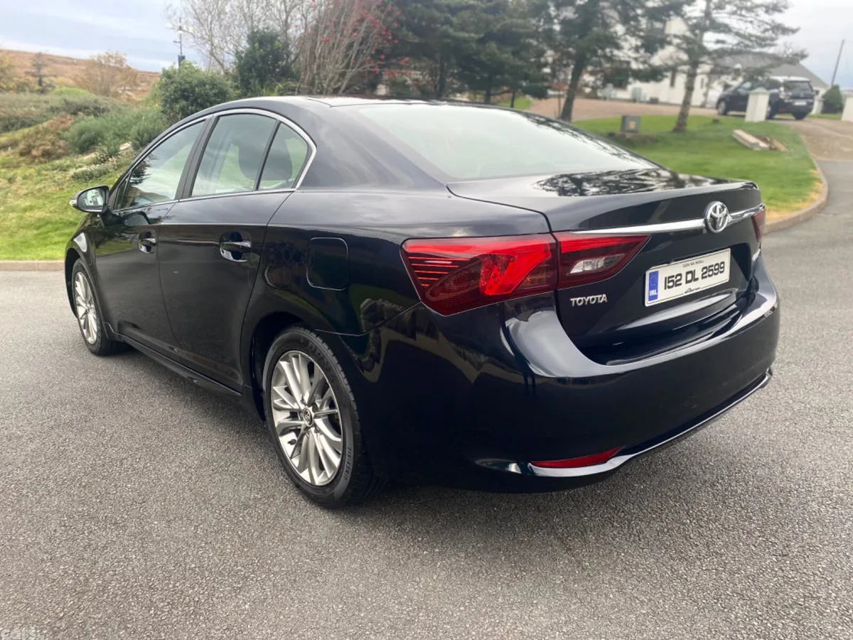 Toyota Avensis Saloon, Diesel, 2015, Grey