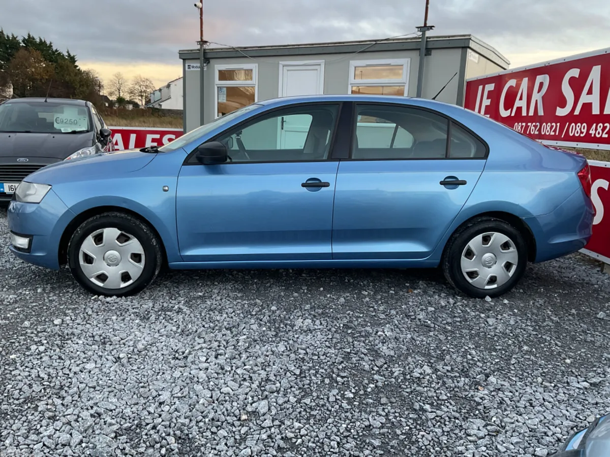Skoda Rapid Saloon, Diesel, 2013, Blue