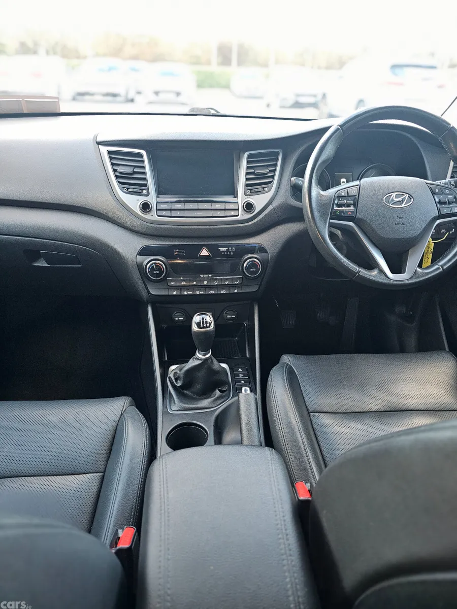 Hyundai Tucson SUV, Diesel, 2016, Beige