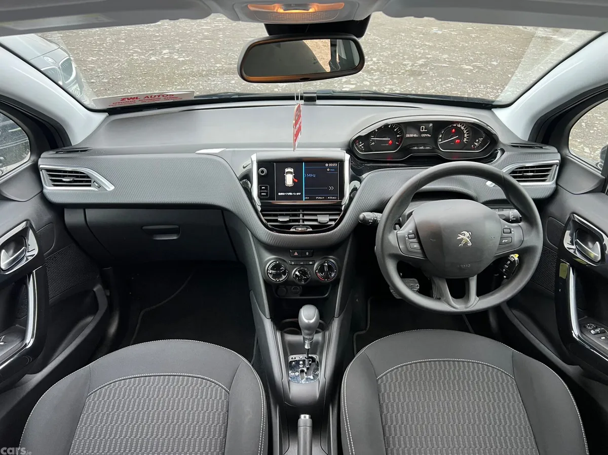 Peugeot 208 Hatchback, Petrol, 2018, Black