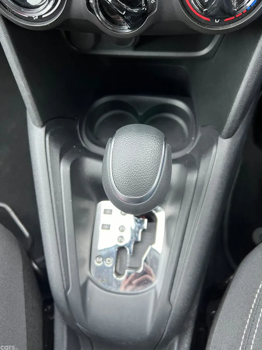 Peugeot 208 Hatchback, Petrol, 2018, Black