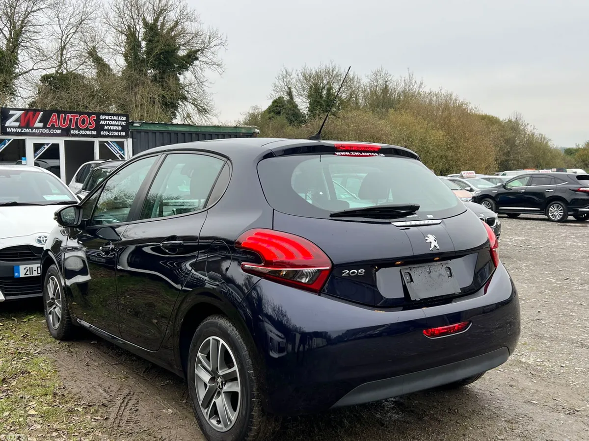 Peugeot 208 Hatchback, Petrol, 2018, Black