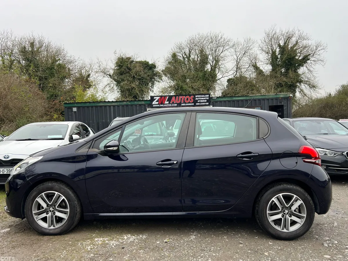 Peugeot 208 Hatchback, Petrol, 2018, Black