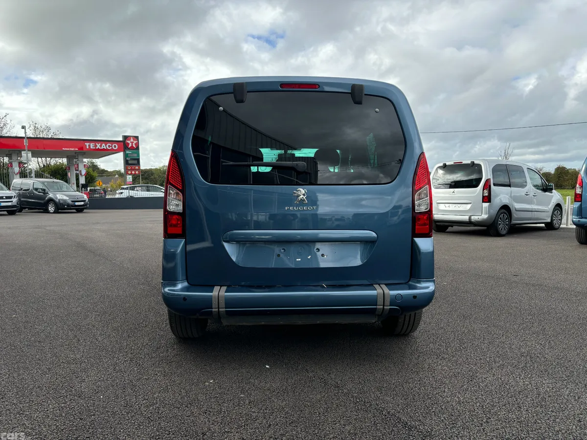 Other Other MPV, Diesel, 2018, Blue