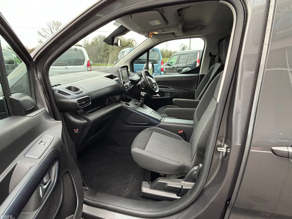 Peugeot Rifter MPV, Diesel, 2021, Grey