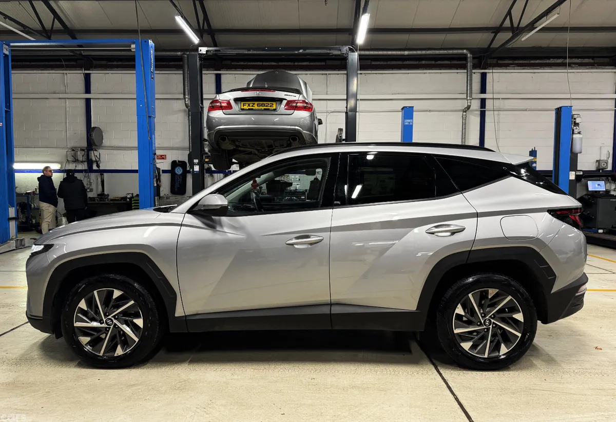 Hyundai Tucson SUV, Diesel, 2024, Grey