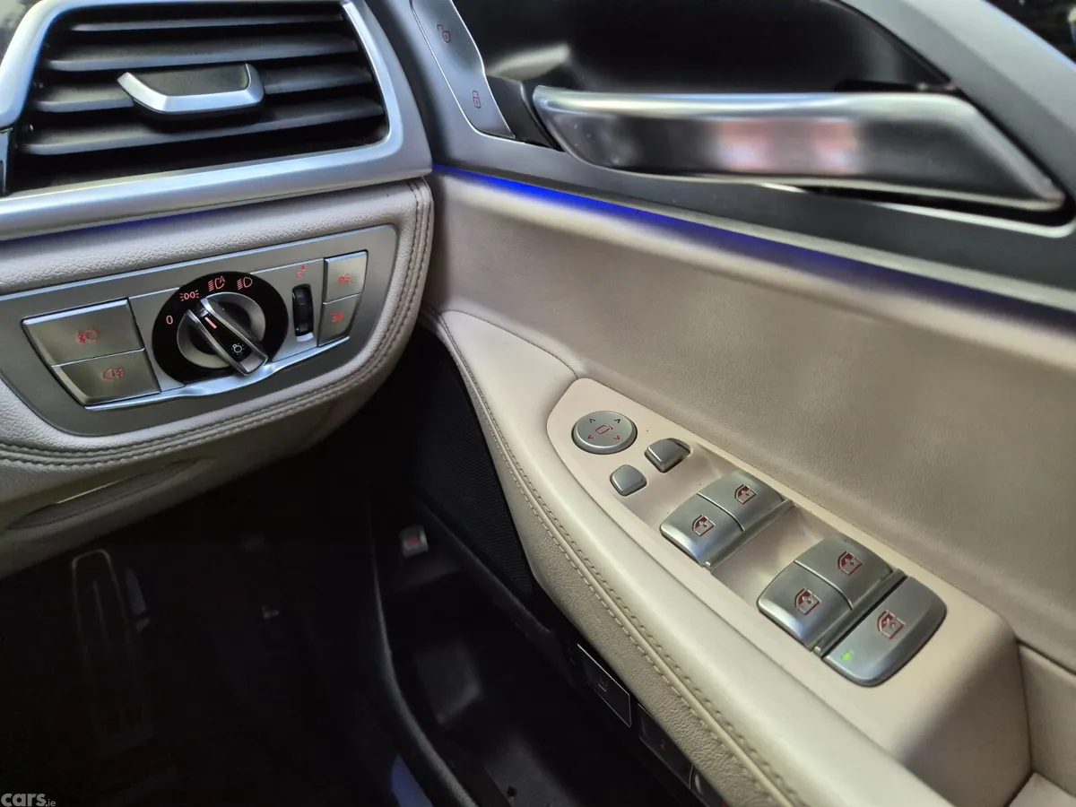 BMW 7-Series Saloon, Diesel, 2018, Black