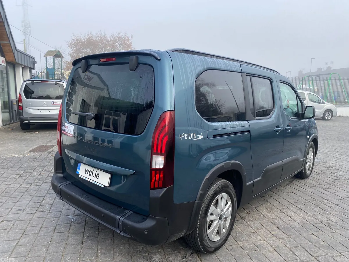 Peugeot Rifter MPV, Diesel, 2026, Blue